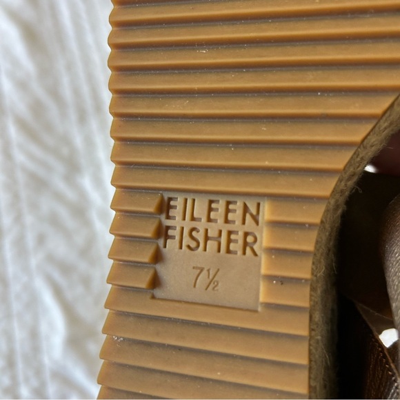 Eileen Fisher Willow Espadrille Wedge in Bronze. Size 7.5. - Picture 11 of 16